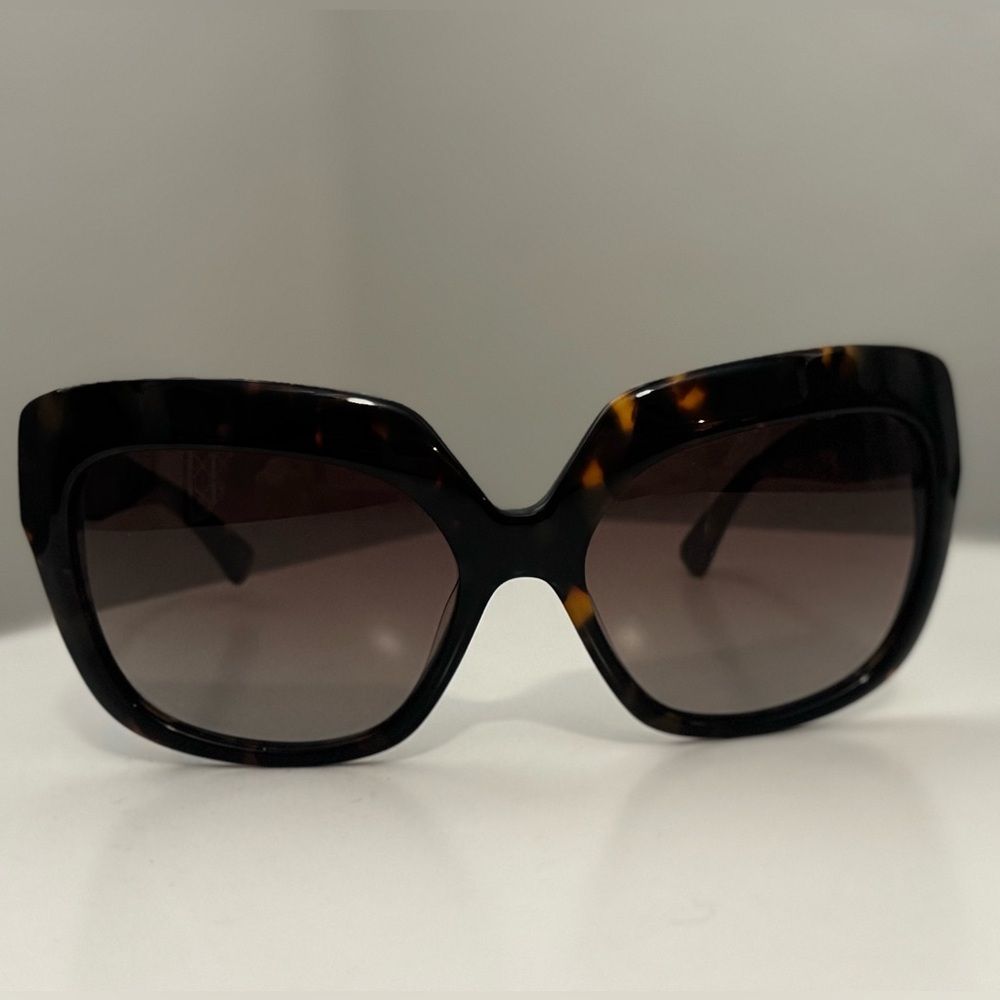 Vonzipper Tortoise Shell Oversized Sunglasses - image 1